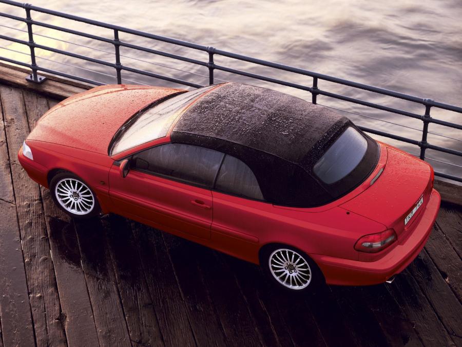  Volvo C70 Convertible 1998 года  (фото 14 из 33)